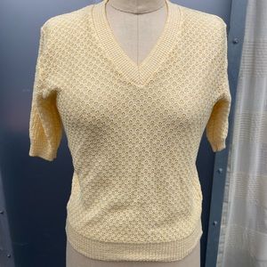 VINTAGE 70s/80s Wilroy Yellow Short Sleeve Sweater